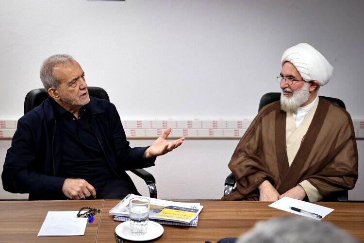 مبارزه با گران‌فروشی و احتکار با جدیت در حال پیگیری و اجراست
