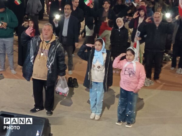  لحظه تحویل سال و تجدید بیعت با رهبر معظم انقلاب اسلامی 