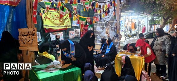 برپایی موکب سازمان دانش‌آموزی همراه با بسیج دانش‌آموزی در شهرستان فارسان