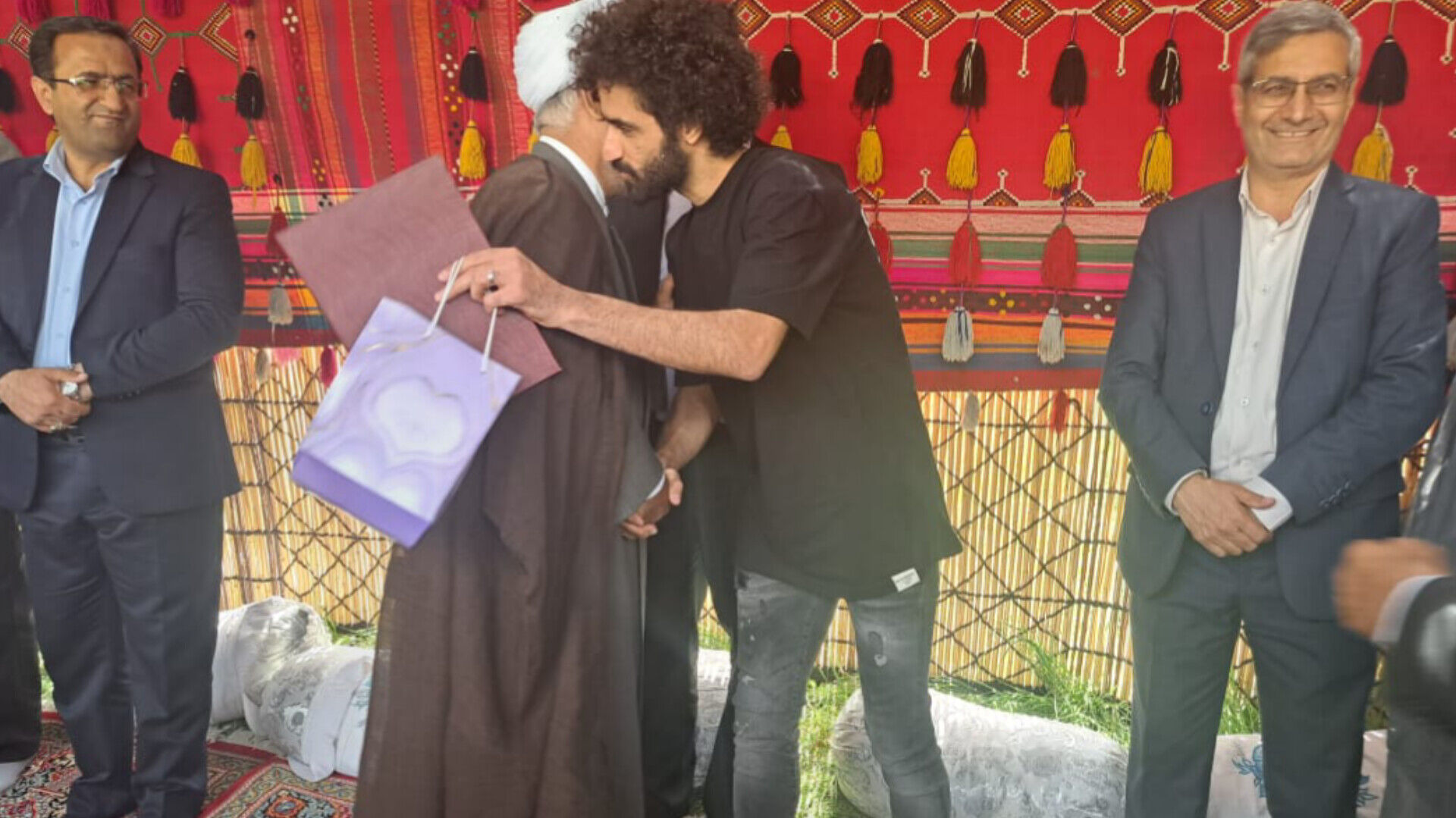 تقدیر از معلمان نمونه مناطق عشایری
