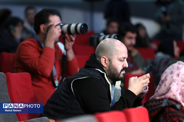 نشست نقد و بررسی فیلم «گیس» در چهل و چهارمین جشنواره ملی فیلم فجر