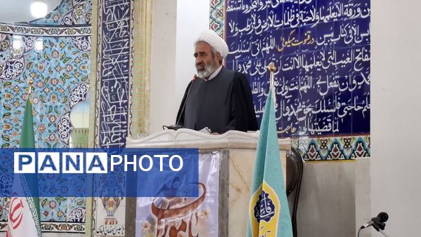 حضور پرشور دانش‌آموزان در مراسم عبادی - سیاسی نماز جمعه شهرستان مروست