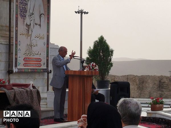 مینی‌ورلد ملایر میزبان ادیبان همدان، ملایر، نهاوند و تویسرکان 