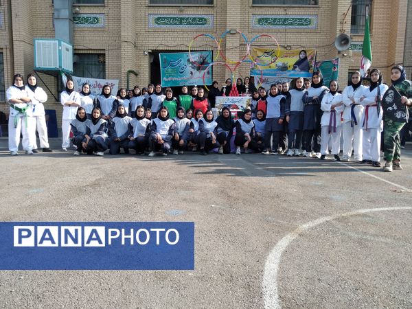 المپیاد ورزشی درون مدرسه‌ای دبیرستان دخترانه عرفان ناحیه سه شیراز