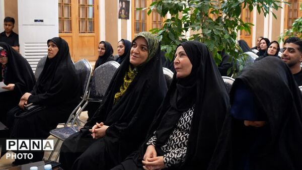آیین افتتاحیه انجمن تخصصی شعر و ادب دانش آموزی