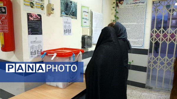 حضور پرشور مردم شهرستان نور در انتخابات