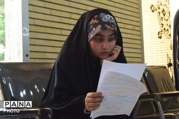 رقابت پرشور دانش‌آموزان اردکانی در مسابقات استانی معارف