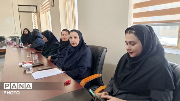 نشست مجازی کارکنان در سالروز تاسیس سازمان دانش آموزی 