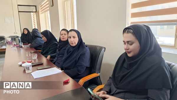 نشست مجازی کارکنان در سالروز تاسیس سازمان دانش آموزی 