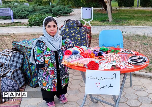 برگزاری همایش پیاده روی خانوادگی در باغ بانوان نجف آباد 
