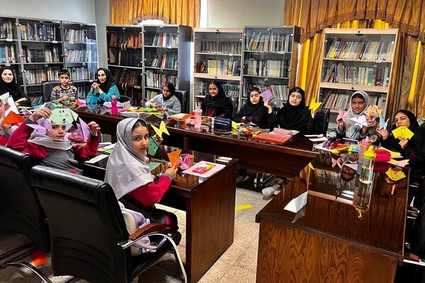 کارگاه «خلاقیت و شادی با اوریگامی» در پژوهش‌سرای دانش‌آموزی کاوش کهریزک 
