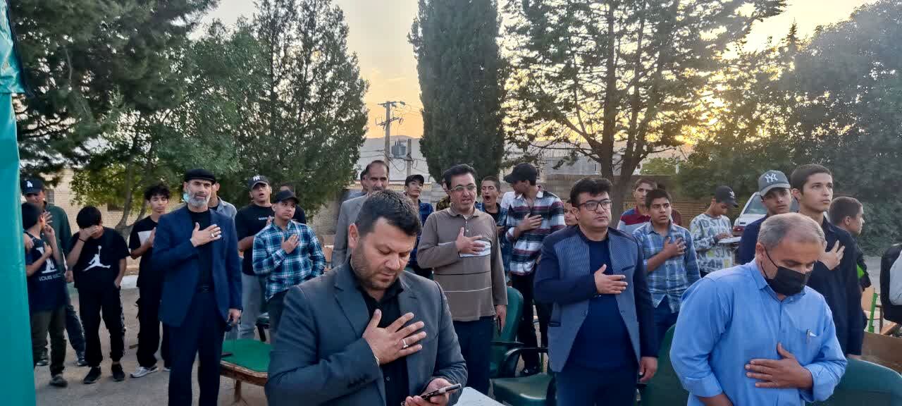 نواخته شدن زنگ مقاومت در دبیرستان مولوی یاسوج