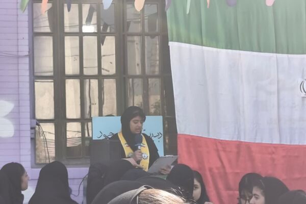 گرامیداشت ایام الله دهه فجر در دبیرستان رضوی شیراز
