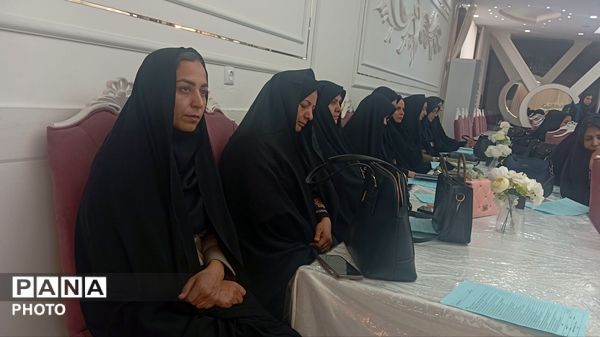 جلسه هماهنگی فرآیند ارزیابی و پایش جامع عملکرد مدارس مقطع متوسطه شهرستان کاشمر 
