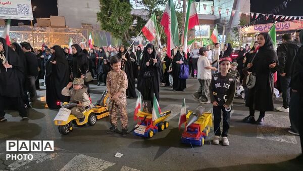 حرکت خودرویی سربازان 1400 پای کار انقلاب