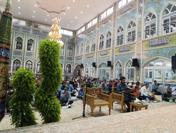 قرائت دعای پر فیض روز عرفه در تکیه ابوالفضلی نیشابور