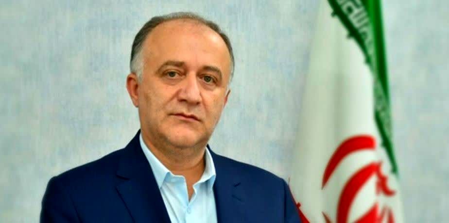 به نوجوانان و جوانان نگاه ویژه‌ای داریم