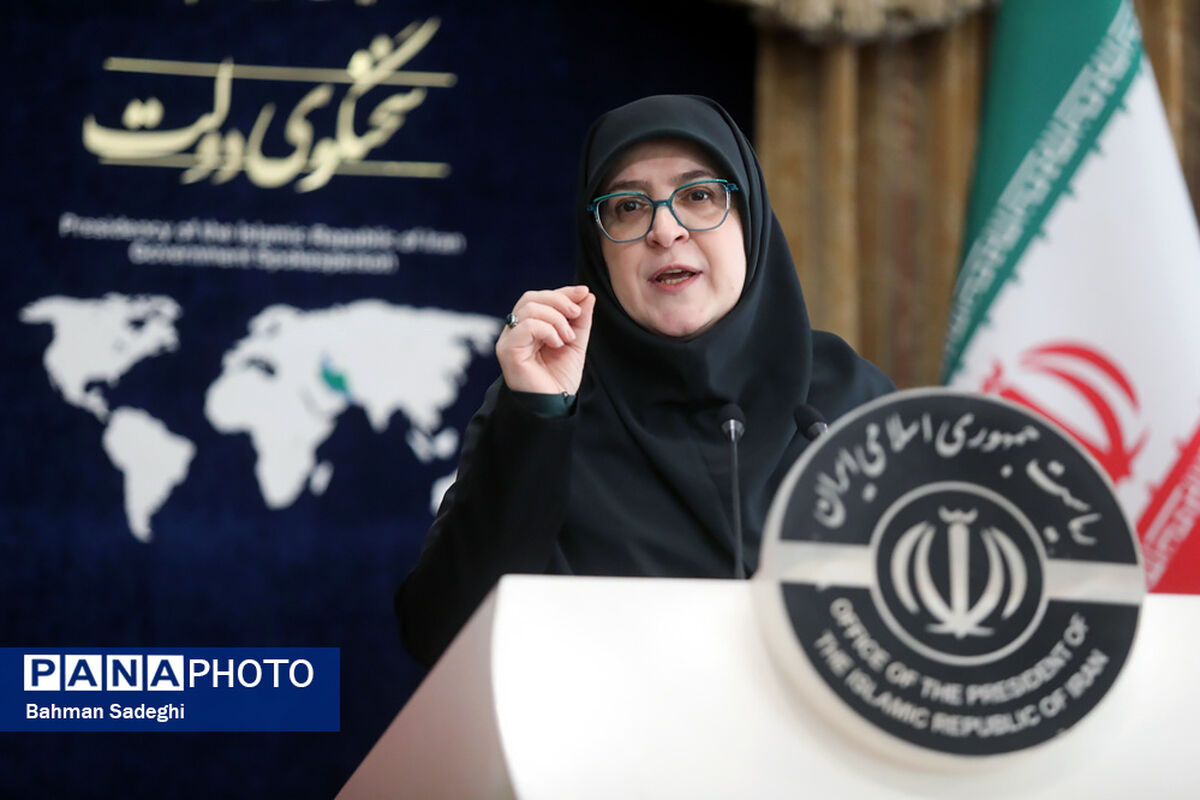 مهاجرانی: دولت جلوی رانت ارزی ۷۰۰ همتی را گرفت
