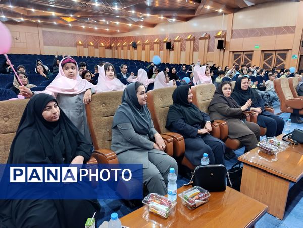 برگزاری جشن شکوفه ها در بجنورد