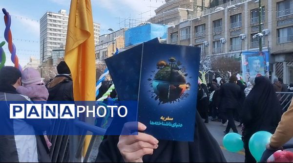 خروش مردم مشهدی در یوم الله ۲۲ بهمن