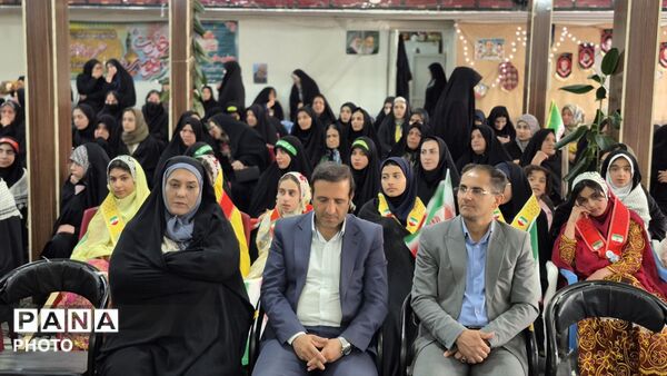 شکوه حضور دختران در روز دختر