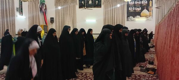 نماز جماعت در شب میلاد حضرت زهرا س در خلیل آباد