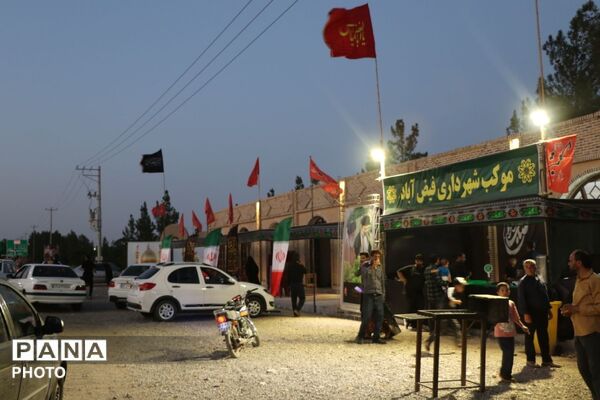 میزبانی مه‌ولات از زائران تشییع رهبر شهید انقلاب
