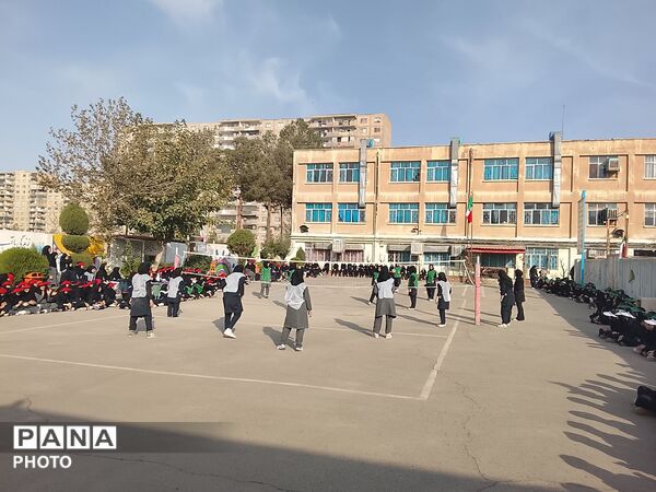 هفته تربیت بدنی در مدرسه عترت پاکدشت