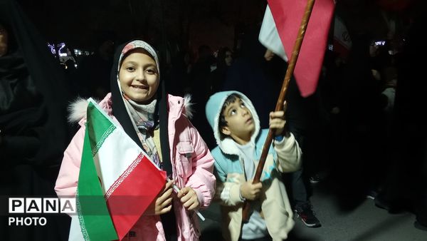 شهرکرد در تب و تاب عید انقلابی