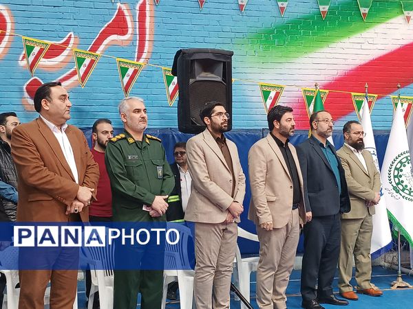  همایش دانش‌آموزی یاوران انقلاب شهرستان ورامین