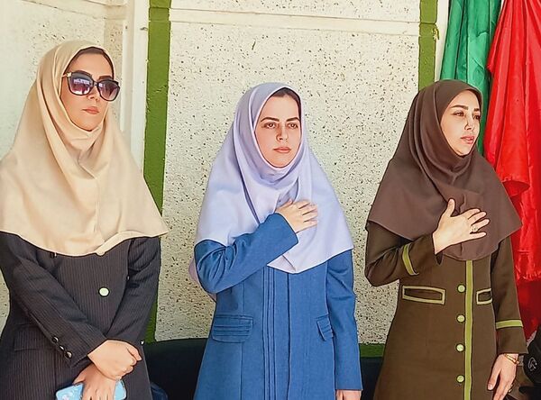 طلوع مهربانی  در آموزشگاه های دخترانه  باهنر۲ و امید 