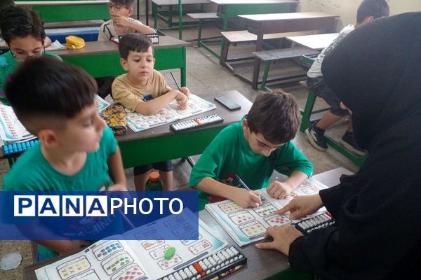 استمرار تلاش‌های دانش‌آموزان دبستان پسرانه عمار در ایام تابستان