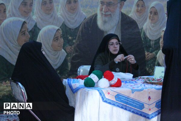آماده سازی موکب مجاهدین خستگی‌ناپذیر در مشهد ؛ دانش‌آموزان خراسانی به یاد رهبر شهید به میدان آمدند 
