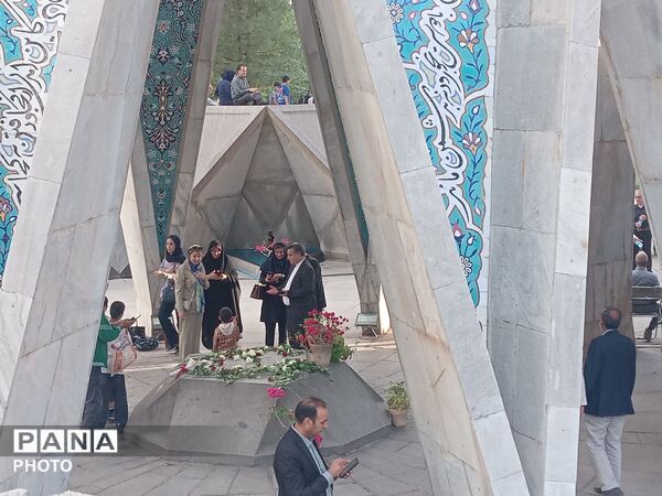مراسم بزرگداشت سالروز خیام نیشابوری 