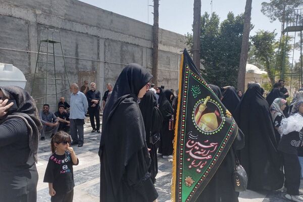خیل عاشقان حسینی در مسیر جاماندگان اربعین رباط کریم