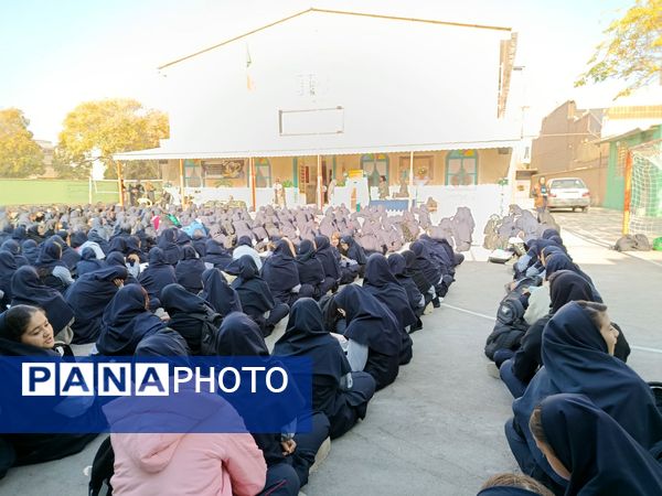 مراسم ولادت حضرت زینب (س) در مدرسه وکیلی ۳