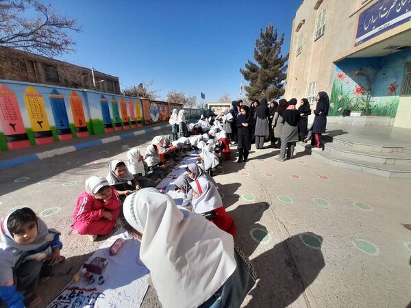 پویش کشوری پرسش مهر ریاست جمهوری، در دبستان حضرت آسیه