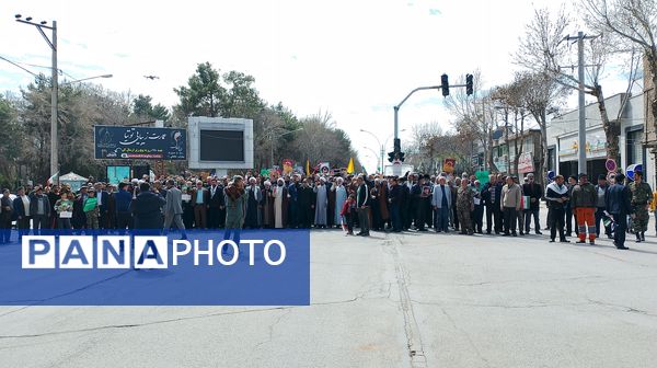 مردم شهرستان چناران با حضور گسترده در راهپیمایی روز قدس