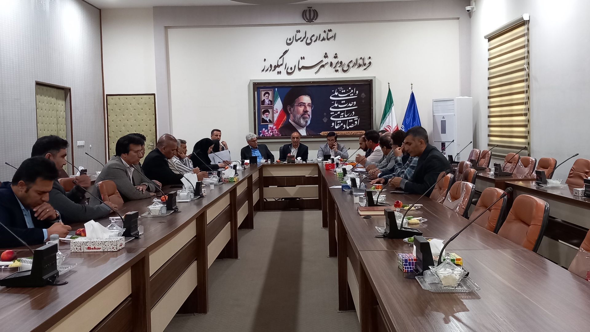 گام‌ های عملی در مسیر خدمت‌ رسانی؛ برگزاری جلسه ویژه بررسی مسائل عشایر در شهرستان الیگودرز
