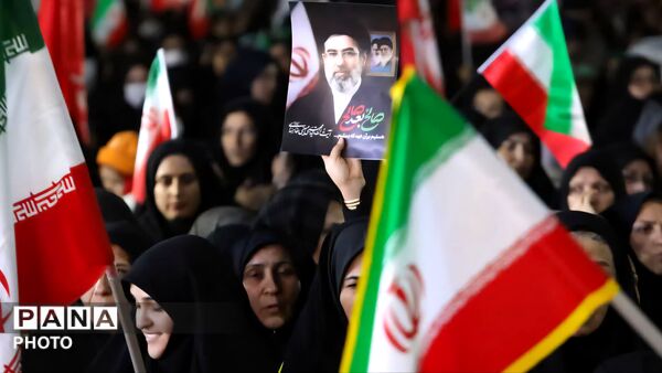 بیست و هفتمین موج تجمع مردمی فردیس
