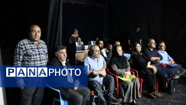 چهار نمایش از فارسان در مرحله بازبینی سی و هفتمین جشنواره تئاتر استانی به روی صحنه رفت