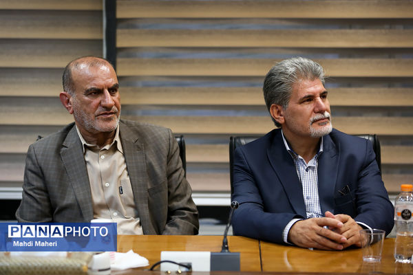 اولین نشست صمیمی وزیر آموزش و پرورش دولت چهاردهم با اعضای شورای معاونان