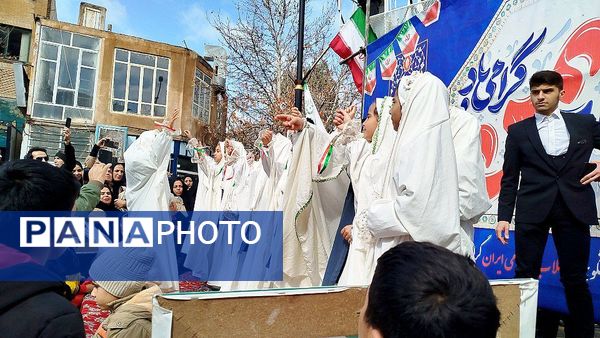 حماسه حضور مردم کاشمر در ۲۲ بهمن از قاب پانا