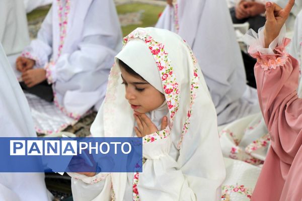 پرواز فرشته‌های آسمانی؛ جشن تکلیف دختران سملقان در مسجد جامع