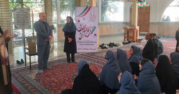 دانش‌آموزان مدارس منطقه ۵ با شهید گمنام پیمان وفاداری بستند