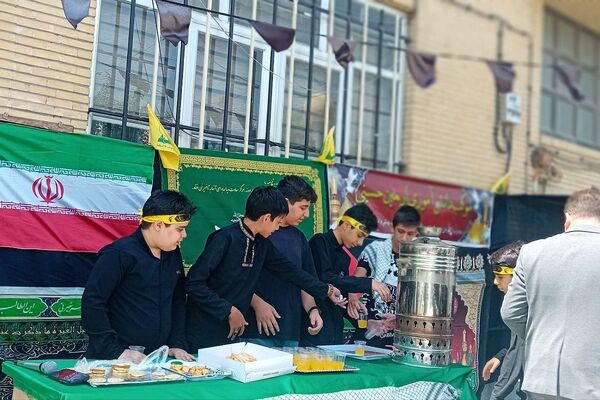 برپایی موکب جاماندگان اربعین حسینی در فیروزکوه