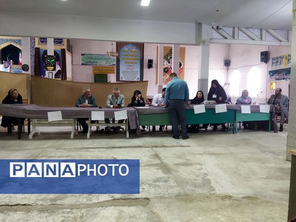 انتخابات چهاردهمین دوره ریاست‌جمهوری در مسجد جامع شهر