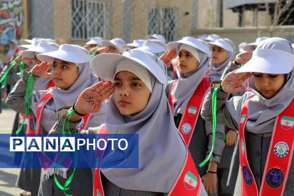 برنامه نمادین استانی و مانور تشکیلاتی یاوران انقلاب در خراسان رضوی