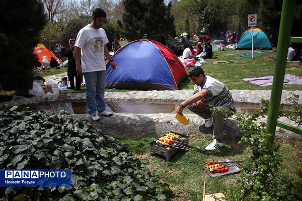 ۱۳ فروردین روز دوستی با طبیعت
