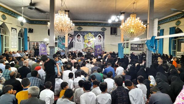 محفل قرآنی مردم مرند در سوگ امام راحل و شهدای خدمت 